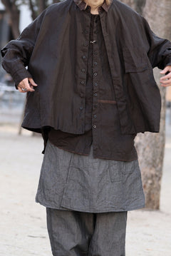 画像をギャラリービューアに読み込む, KLASICA "SH-044" SPLIT RAGLAN COLLAR LESS SHIRTS / BENGARA & SUMI COATED LINEN (BENGARA)