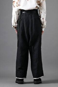 Load image into Gallery viewer, KLASICA GALWAY - Hb CUT OFF BOLD STRAIGHT TROUSERS / HIGH DENSITY HERRING BONE (DARK NIGHT)