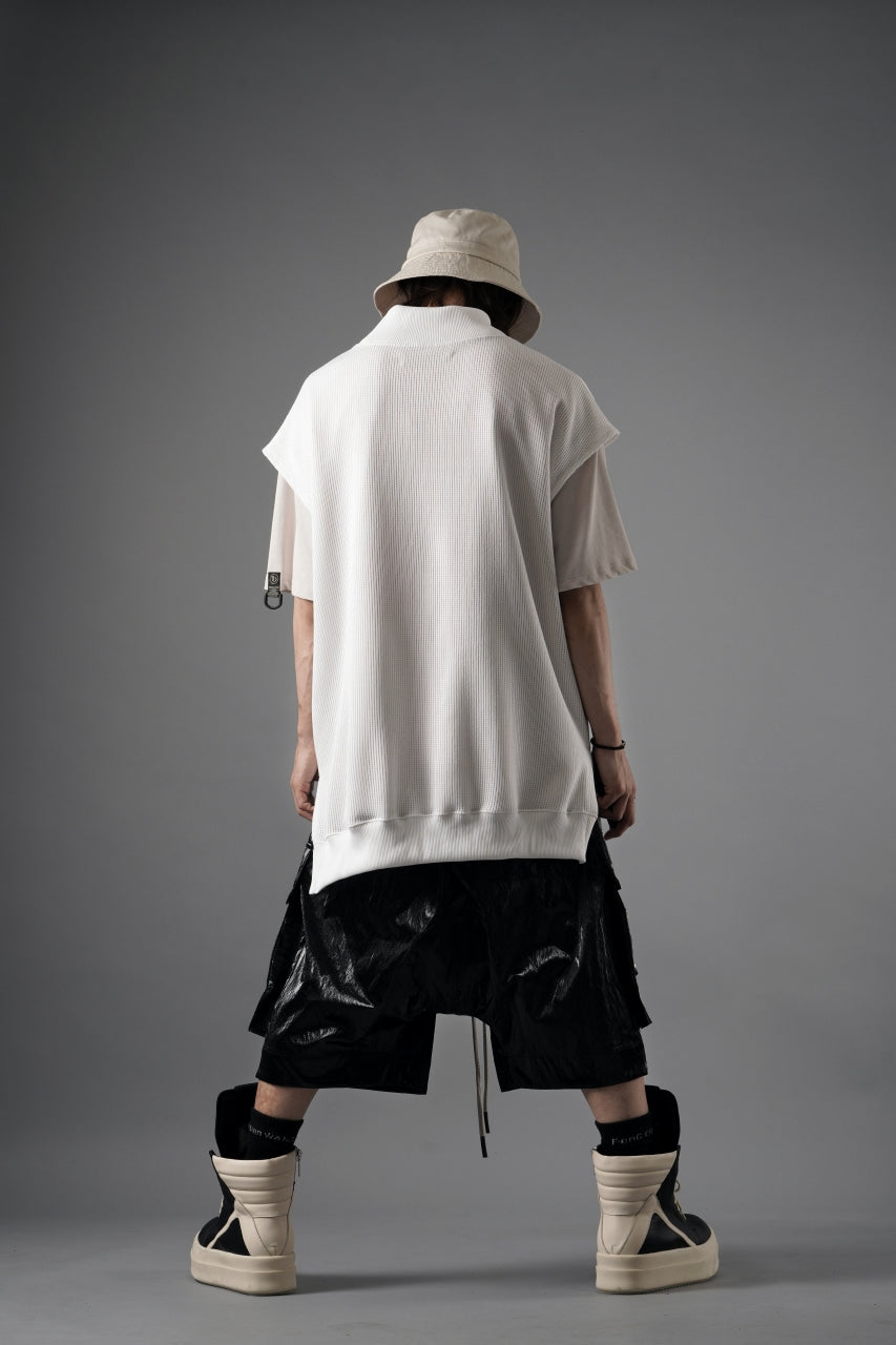 画像をギャラリービューアに読み込む, beauty : beast HIGH-NECK SLEEVELESS PULLOVER (WHITE)