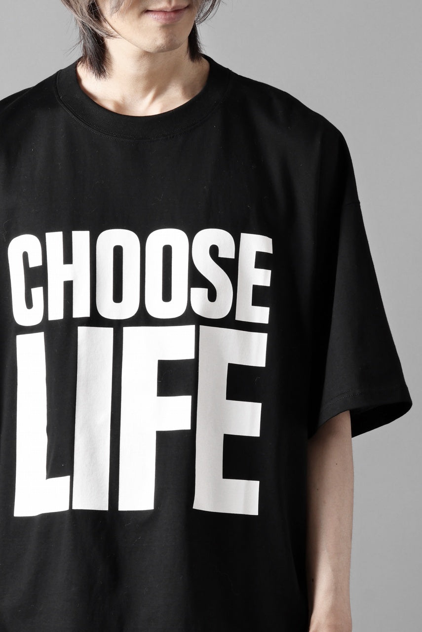 画像をギャラリービューアに読み込む, KATHARINE HAMNETT BIG SLOGAN TEE / CHOOSE LIFE (BLACK)