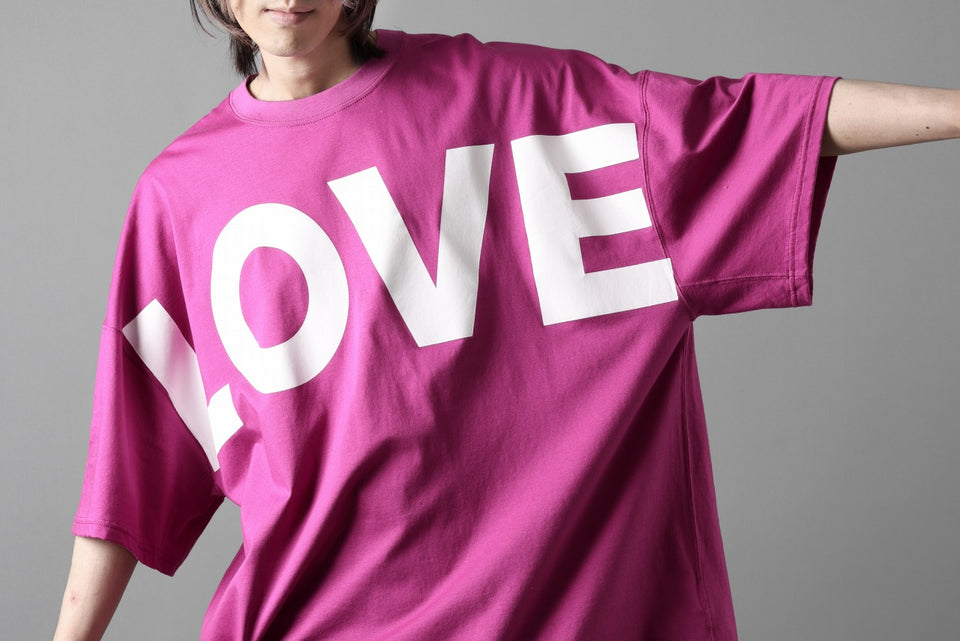 画像をギャラリービューアに読み込む, KATHARINE HAMNETT OVER SIZED TEE / LOVE (PINK)