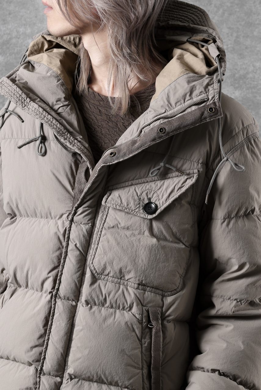 画像をギャラリービューアに読み込む, Ten c SURVIVAL DOWN JACKET / GARMENT DYED (ASH GRAY)