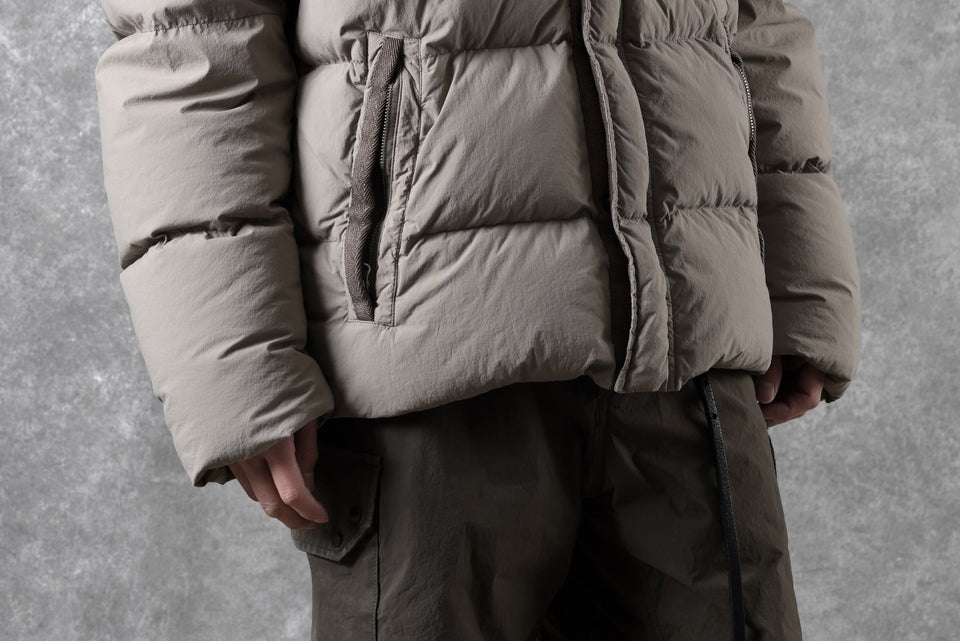 画像をギャラリービューアに読み込む, Ten c SURVIVAL DOWN JACKET / GARMENT DYED (ASH GRAY)