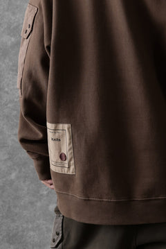 画像をギャラリービューアに読み込む, Ten c MULTI POCKET SNAP CREW SWEAT / GARMENT DYED (BROWN)