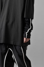 画像をギャラリービューアに読み込む, thom/krom OVERSIZED LAYER PIPING SLEEVE TEE / COTTON JERSEY (BLACK)