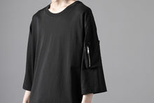 画像をギャラリービューアに読み込む, thom/krom ZIP POCKET SHORT SLEEVE TEE / COTTON JERSEY (BLACK)