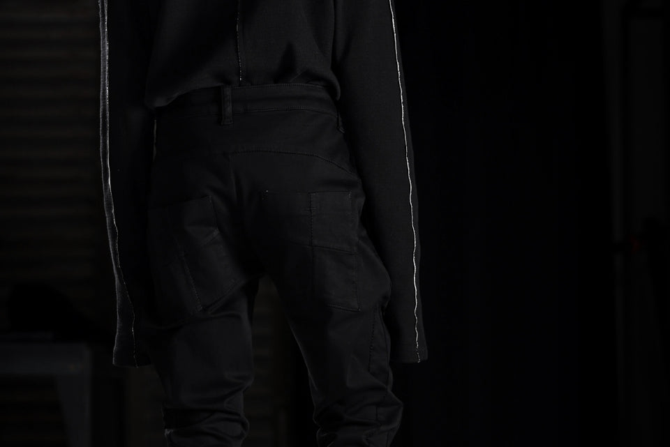 画像をギャラリービューアに読み込む, thom/krom OVER LOCKED SKINNY TROUSERS / STRETCH KNIT DENIM (BLACK)