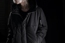 画像をギャラリービューアに読み込む, thom/krom HOODIE ZIP BOMBER COAT / WARM PADDED (BLACK)