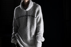 画像をギャラリービューアに読み込む, thom/krom HIGH COLLAR KNIT PULLOVER / ALPACA WOOL (LIGHT GREY)