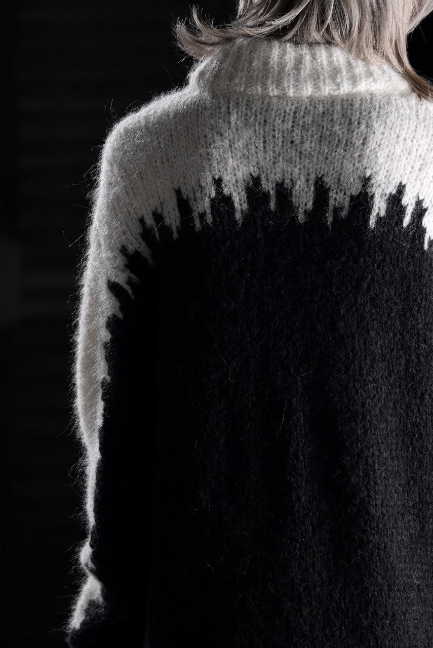 Load image into Gallery viewer, thom/krom MOCK NECK KNIT PULLOVER / ALPACA WOOL (WHITE x BLACK)