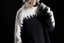 Load image into Gallery viewer, thom/krom MOCK NECK KNIT PULLOVER / ALPACA WOOL (WHITE x BLACK)