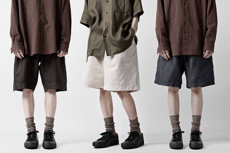 画像をギャラリービューアに読み込む, COLINA TUCK SHORTS / SAFILIN LINEN HERRINGBONE (BROWN)