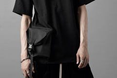 画像をギャラリービューアに読み込む, OBLADI POCKET BAG T-SHIRT (BLACK)