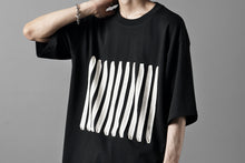 画像をギャラリービューアに読み込む, OBLADI BARCODE T SHIRT IN BLACK (BLACK)