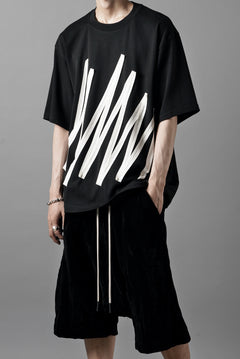 画像をギャラリービューアに読み込む, OBLADI BARCODE ZIGZAG T SHIRT (BLACK)