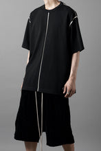 画像をギャラリービューアに読み込む, OBLADI REVERSIBLE SHORT SLEEVE T SHIRT (BLACK)