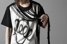 画像をギャラリービューアに読み込む, OBLADI TWO LAYER FRINGE CUT T SHIRT WITH AIRBRUSH PAINT (BLACK)