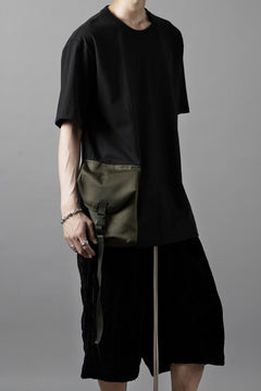 画像をギャラリービューアに読み込む, OBLADI POCKET BAG T-SHIRT- MOSS GREEN (BLACK)