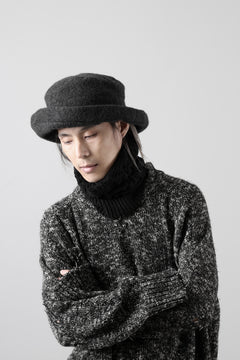 Load image into Gallery viewer, KLASICA CURVE BRIM VOLUME HAT / WOOL x ALPACA PILE (REVERSE PUFF)