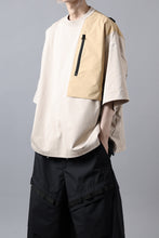 画像をギャラリービューアに読み込む, D-VEC x ALMOSTBLACK OVERSIZED ZIP POCKET SHORT T-SHIRT / HIGH TWIST COTTON S.R.G. (BEIGE)