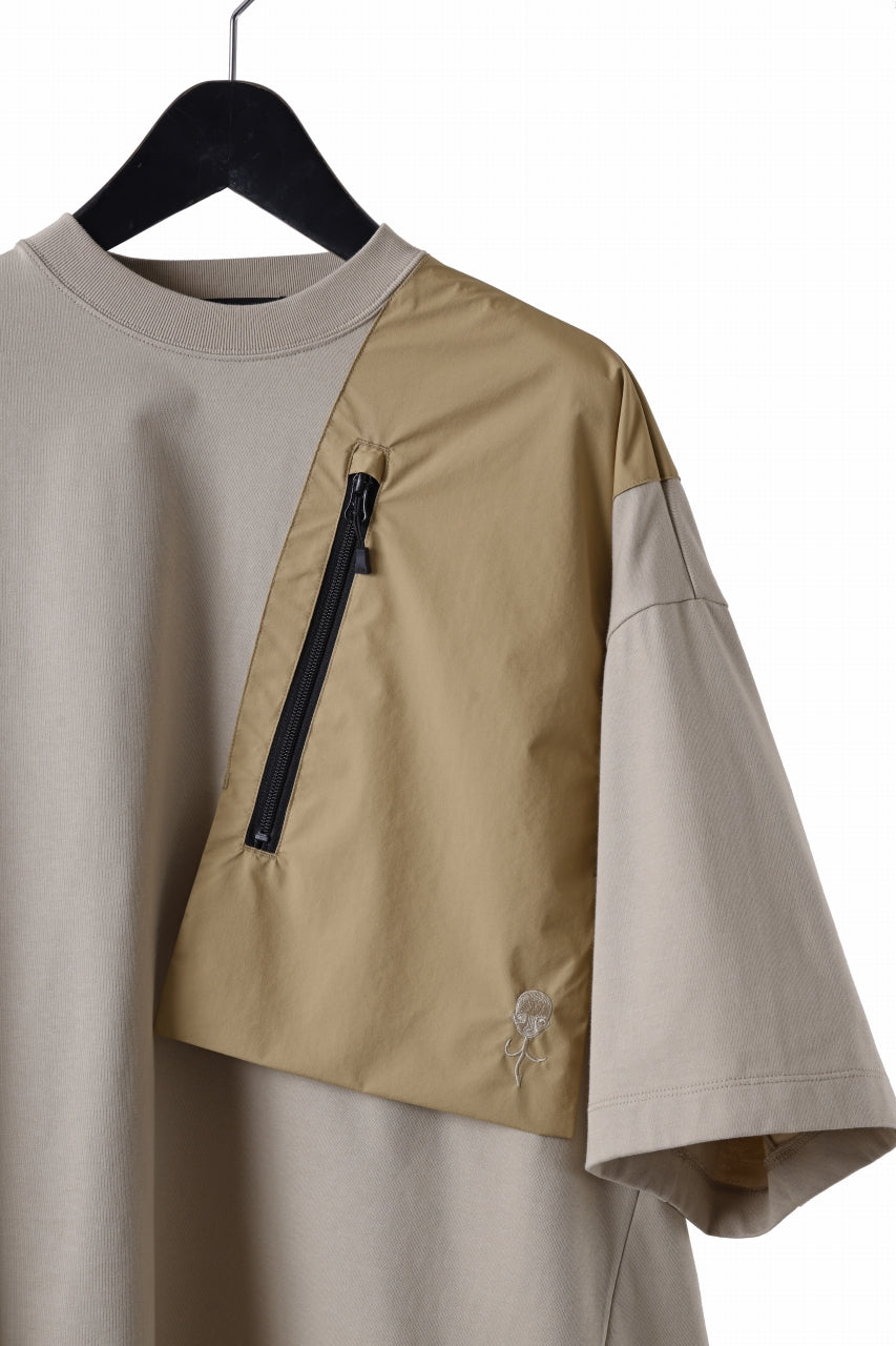 画像をギャラリービューアに読み込む, D-VEC x ALMOSTBLACK OVERSIZED ZIP POCKET SHORT T-SHIRT / HIGH TWIST COTTON S.R.G. (BEIGE)