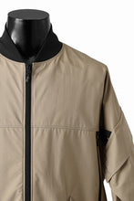 画像をギャラリービューアに読み込む, D-VEC x ALMOSTBLACK MA-1 BLOUSON / WINDSTOPPER BY GORE-TEX LABS 3L S.R.G. (BEIGE)