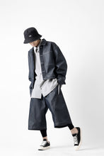 画像をギャラリービューアに読み込む, D-VEC TECH DENIM WIDE CROPPED TROUSERS / STRETCH TWILL (INDIGO)