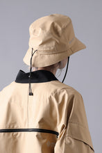 画像をギャラリービューアに読み込む, D-VEC x ALMOSTBLACK BUCKET HAT / WINDSTOPPER BY GORE-TEX LABS 3L S.D.G. (BEIGE)