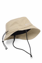 画像をギャラリービューアに読み込む, D-VEC x ALMOSTBLACK BUCKET HAT / WINDSTOPPER BY GORE-TEX LABS 3L S.D.G. (BEIGE)