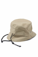 画像をギャラリービューアに読み込む, D-VEC x ALMOSTBLACK BUCKET HAT / WINDSTOPPER BY GORE-TEX LABS 3L S.D.G. (BEIGE)