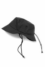 画像をギャラリービューアに読み込む, D-VEC x ALMOSTBLACK BUCKET HAT / WINDSTOPPER BY GORE-TEX LABS 3L S.D.G. (BLACK)