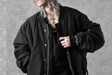 Load image into Gallery viewer, thom/krom FLIGHT BOMBER JACKET / WARM PADDED (BLACK)