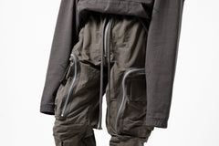 画像をギャラリービューアに読み込む, A.F ARTEFACT RADICAL-ZIP FIELD PANTS (KHAKI)