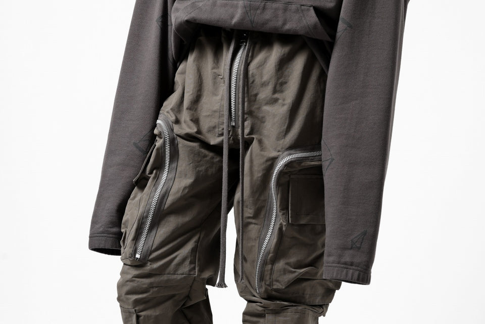 画像をギャラリービューアに読み込む, A.F ARTEFACT RADICAL-ZIP FIELD PANTS (KHAKI)