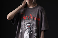 画像をギャラリービューアに読み込む, ZIG UR IDOL FADED &amp; CRACKED SS TOPS - Cyber Punkula (VINTAGE GREY)