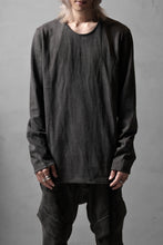 Load image into Gallery viewer, black crow x LOOM exclusive long sleeve tops / sumi dyed cotton jersey (carbon)