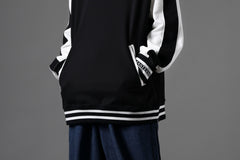 画像をギャラリービューアに読み込む, MASTERMIND WORLD SOUVENIR SWEATSHIRT / REGULAR FIT (BLACK x WHITE)