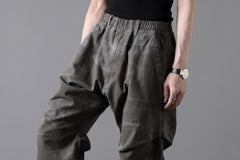 画像をギャラリービューアに読み込む, A.F ARTEFACT TUCK VOLUME BAGGY PANTS / VINTAGE DYED (KHAKI)