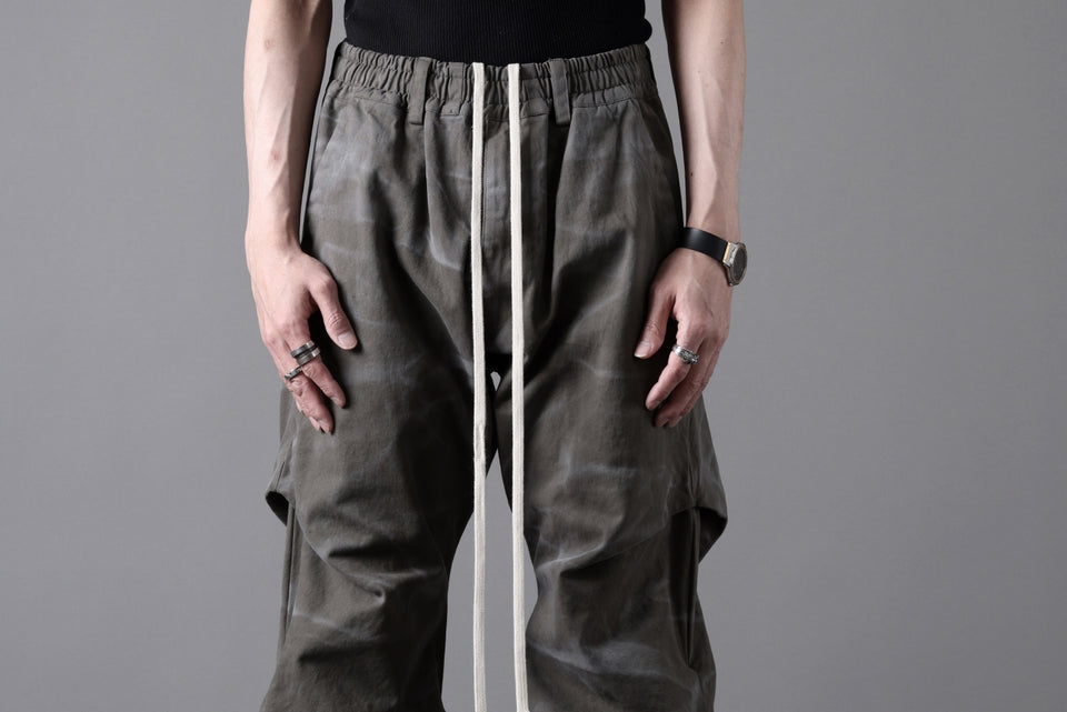 画像をギャラリービューアに読み込む, A.F ARTEFACT TUCK VOLUME BAGGY PANTS / VINTAGE DYED (KHAKI)