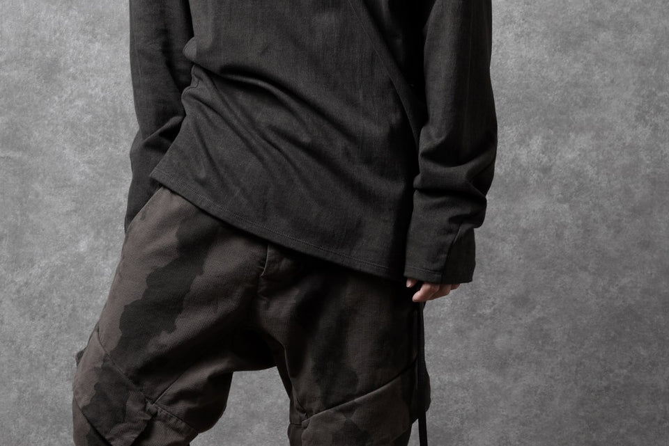 Load image into Gallery viewer, black crow x LOOM exclusive long sleeve tops / sumi dyed arthur cotton jersey (carbon)