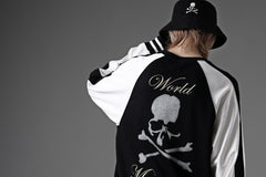 画像をギャラリービューアに読み込む, MASTERMIND WORLD SOUVENIR SWEATSHIRT / REGULAR FIT (BLACK x WHITE)