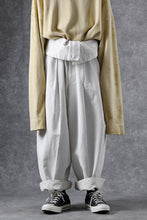 画像をギャラリービューアに読み込む, atelier AMBER TURN BACK PANTS PIG PT (white)