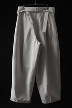 画像をギャラリービューアに読み込む, atelier AMBER TURN BACK PANTS PIG PT (white)