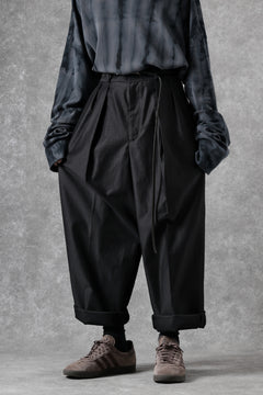 画像をギャラリービューアに読み込む, atelier AMBER COTTON SATIN TAPERED WIDE PANTS (black)