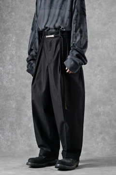 画像をギャラリービューアに読み込む, atelier AMBER COTTON SATIN TAPERED WIDE PANTS (black)