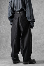 画像をギャラリービューアに読み込む, atelier AMBER COTTON SATIN TAPERED WIDE PANTS (black)