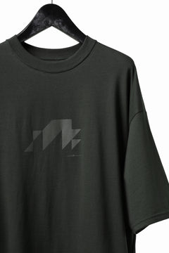 画像をギャラリービューアに読み込む, A.F ARTEFACT NUMBERRING PRINT OVER SIZED S/S TEE (KHAKI)