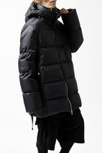 画像をギャラリービューアに読み込む, A.F ARTEFACT exclusive DUVET VERTICAL DOWN JACKET (BLACK)