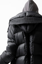 画像をギャラリービューアに読み込む, A.F ARTEFACT exclusive DUVET VERTICAL DOWN JACKET (BLACK)