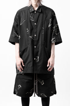 画像をギャラリービューアに読み込む, A.F ARTEFACT PYRA PATTERN PRINT H/S COVER-ALL SHIRT (BLACK)